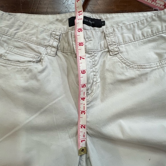 Calvin Klein Jeans Khaki Cuffed Bermuda Shorts size 4 excellent condition - Picture 4 of 9